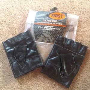 First Classics Fingerless Blk Leather Motorcycle Gloves Womens Small